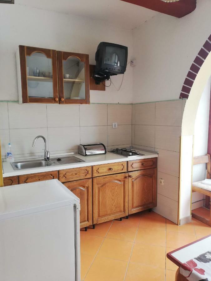 Apartmani Ankora Brist Exterior foto